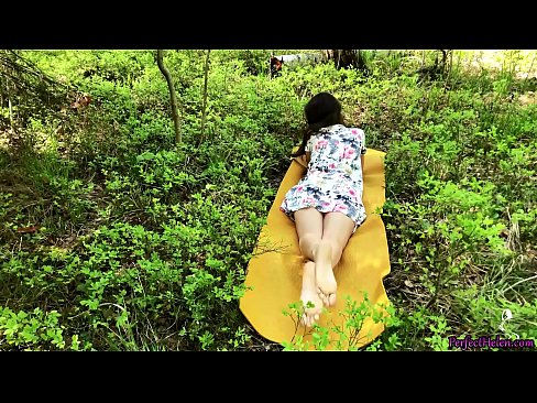 ❤️ 陌生人在Tinder上自慰我的阴部,并在树林里热情地做爱 ❤ Anal porn❌️❤